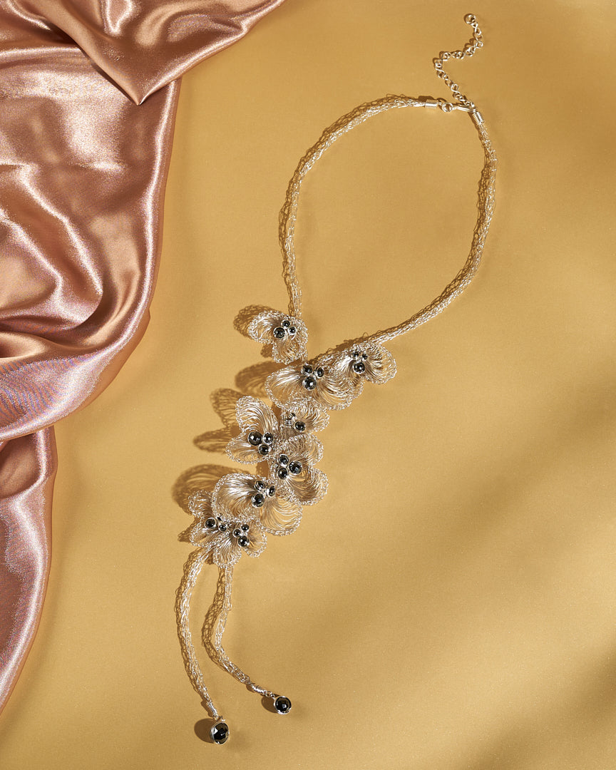 Metara Silver Necklace