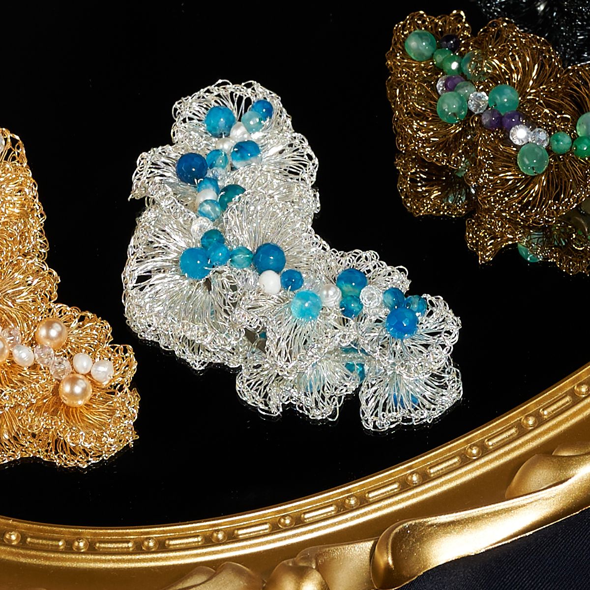 Crescent wave brooch blue silver