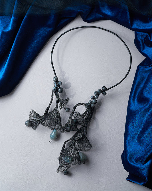 Datura Black Necklace