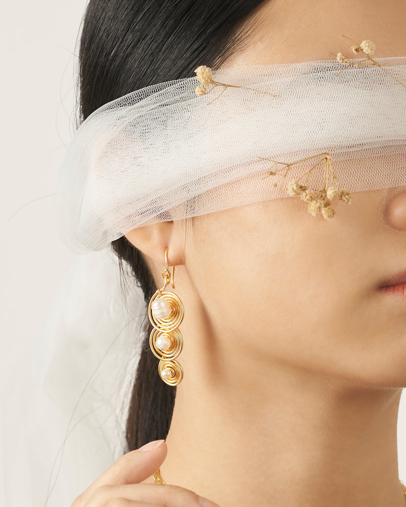 Dreamy Soleil Earring Pearl Gold