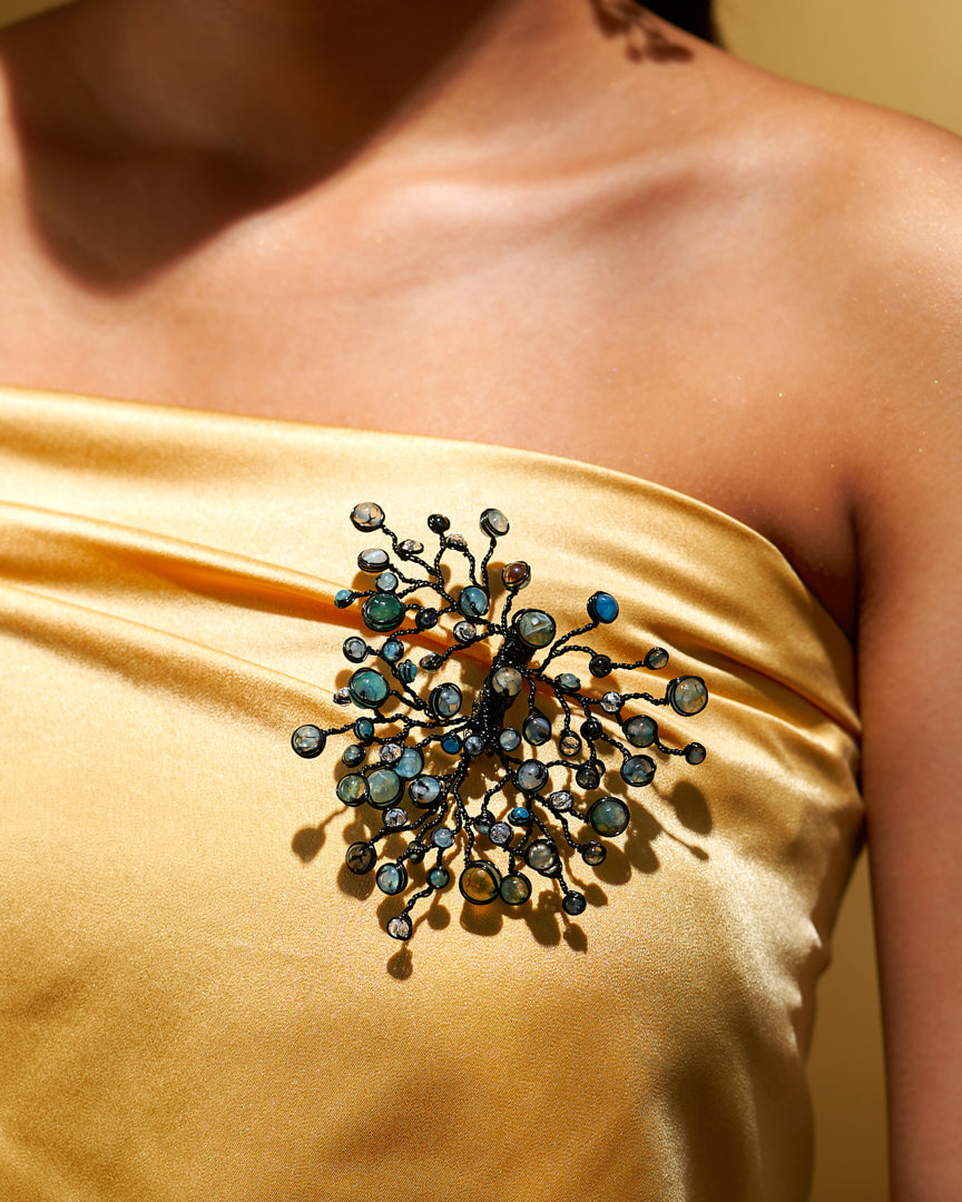 Luxelle Brooch Black