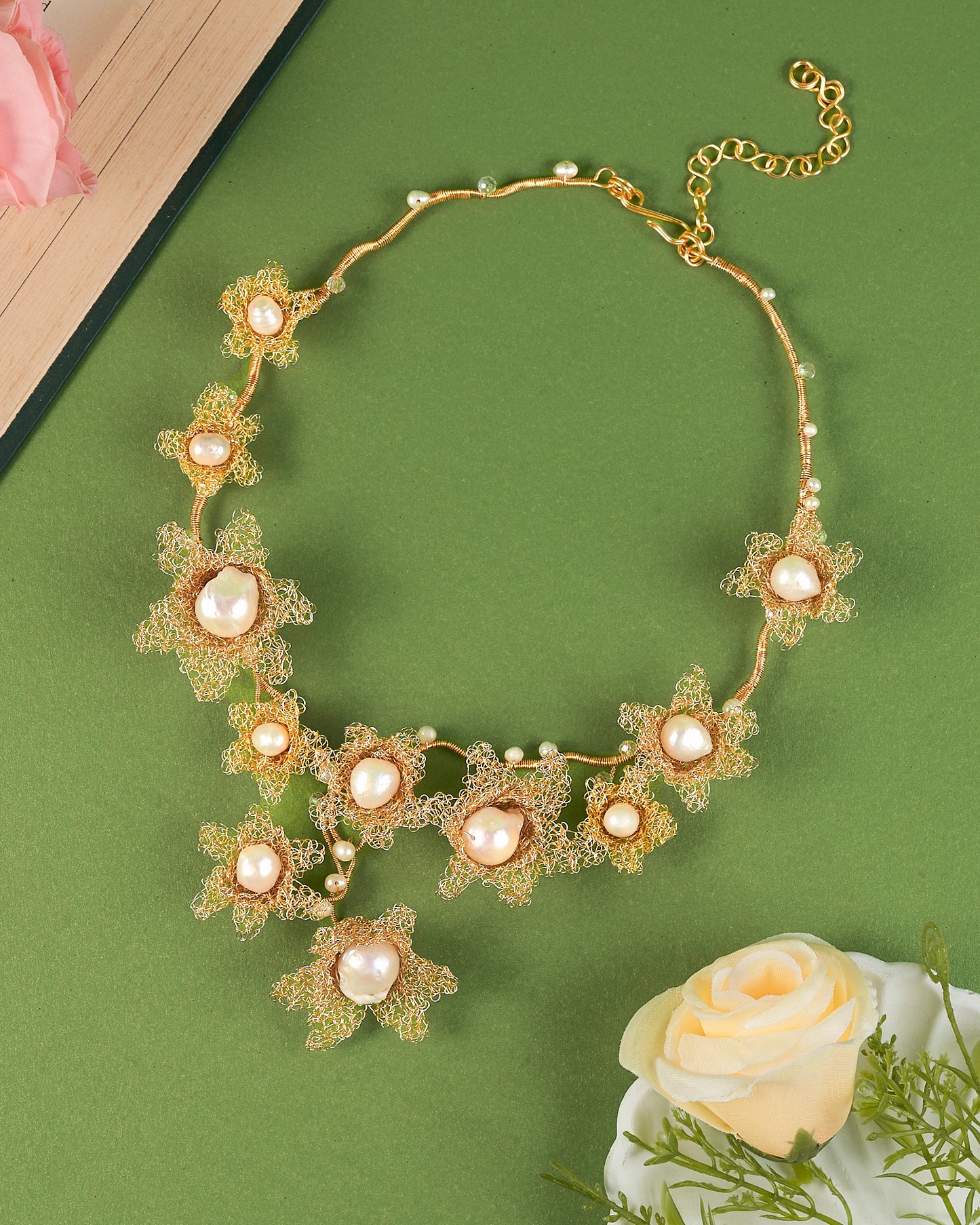 Tulips Gold Necklace