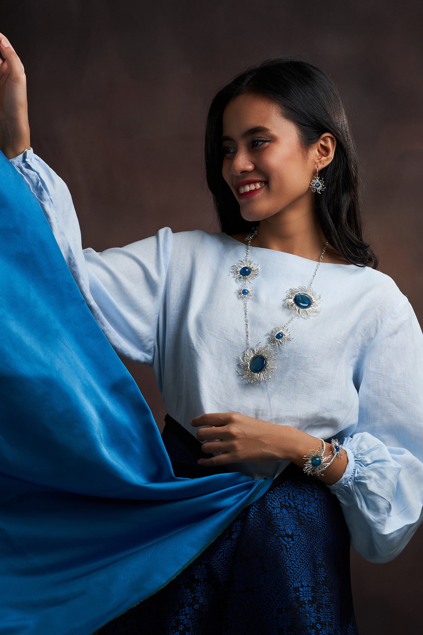 Mata Uroe Blue Silver Long necklace