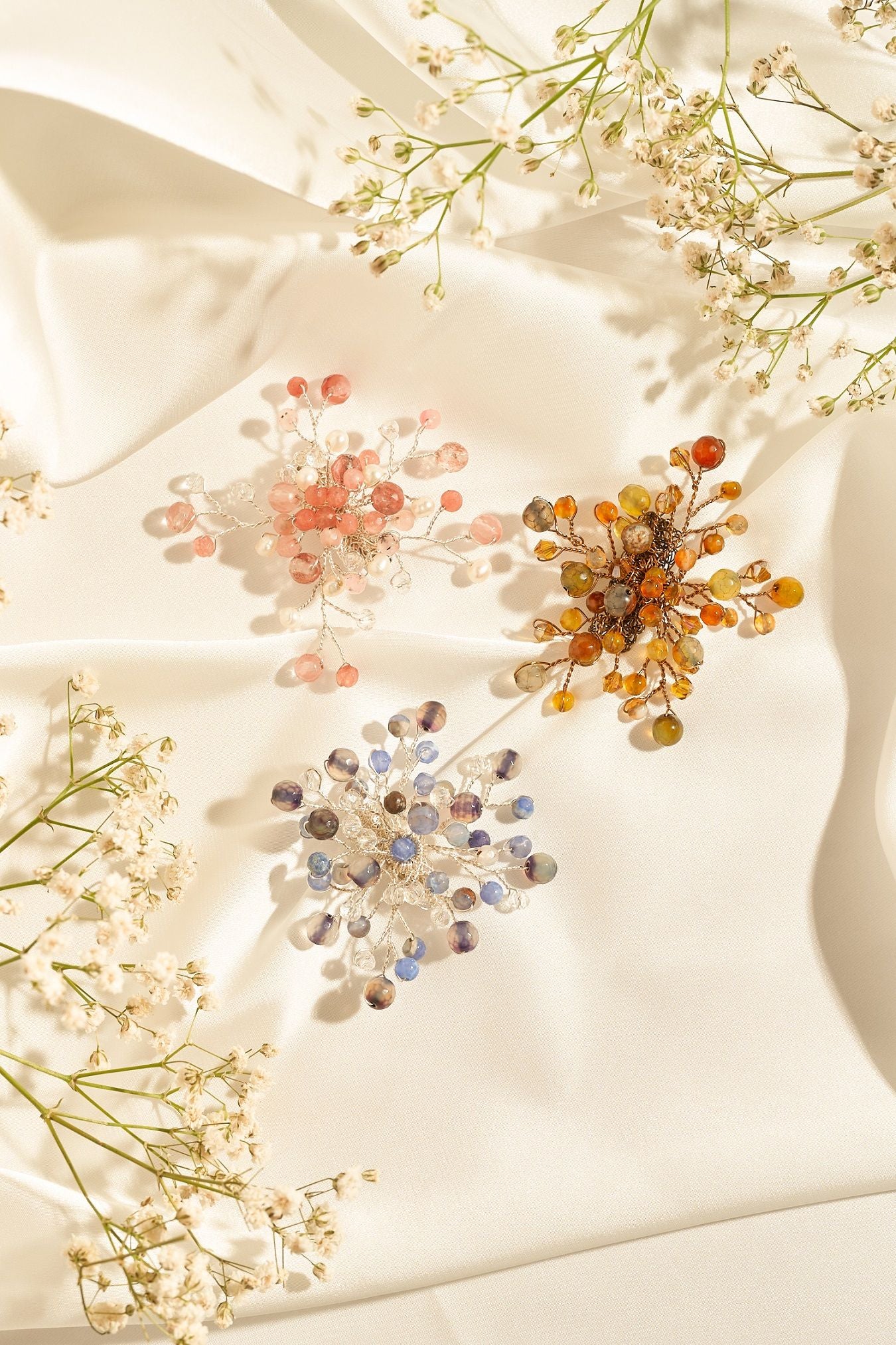Baby breath brooch pink silver