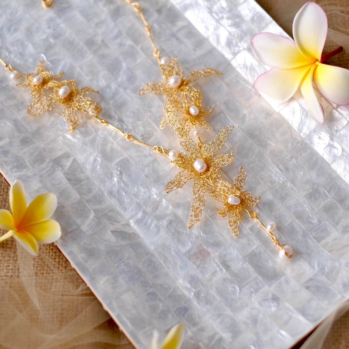 CANANGA NECKLACE  GOLD PEARL
