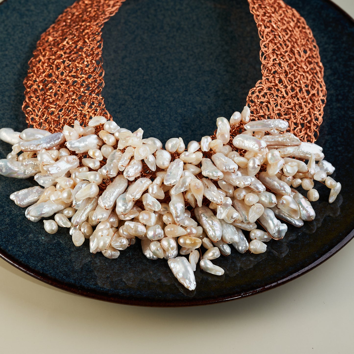 Borneo pearl RG choker