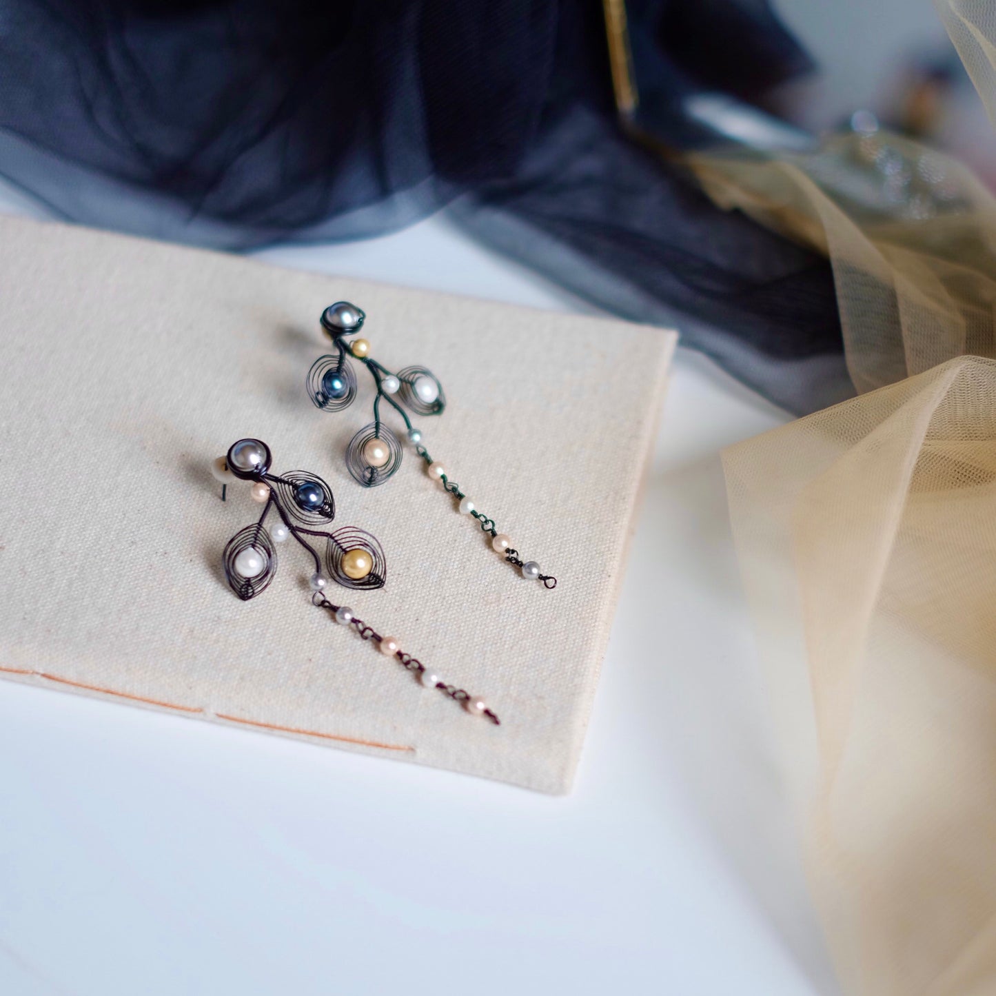 LUCERA EARING BLACK