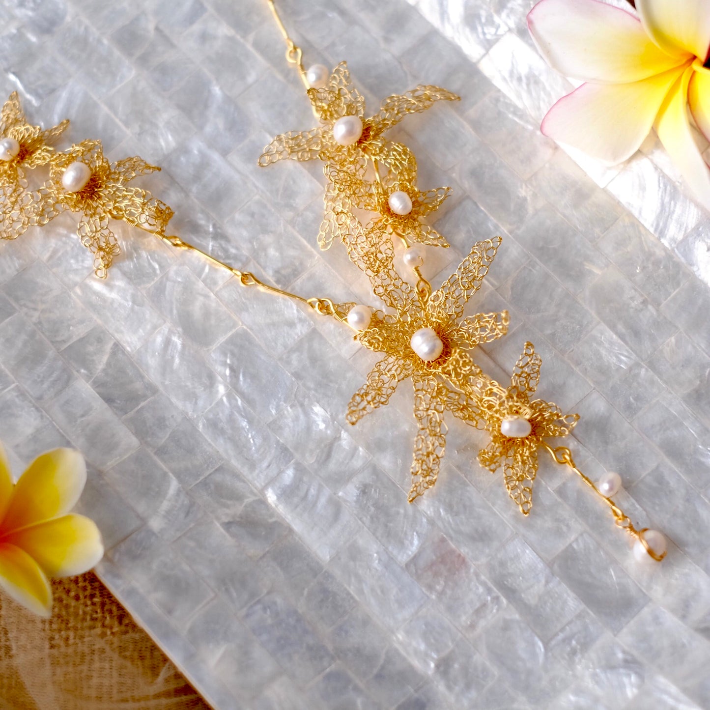 CANANGA NECKLACE  GOLD PEARL
