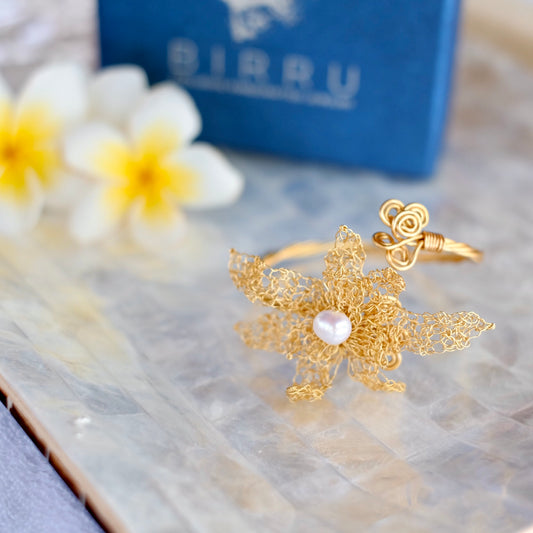 CANANGA BANGLE GOLD PEARL