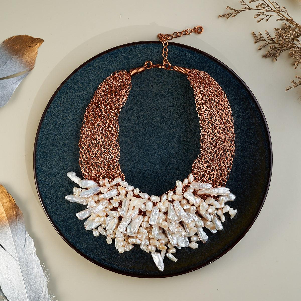 Borneo pearl RG choker