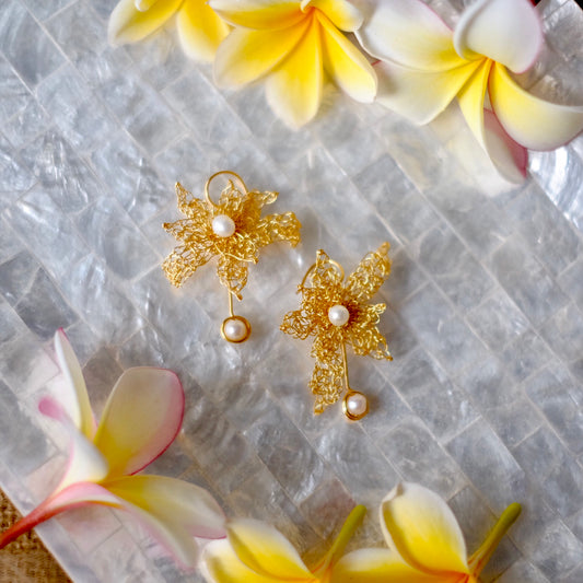 KEMUNING EARRINGS GOLD PEARL
