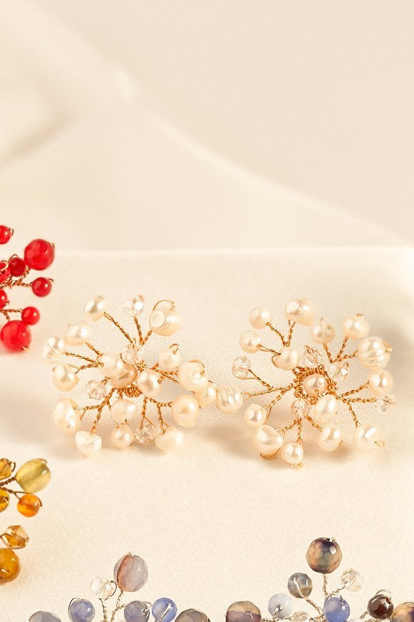 Baby breath studded earring pearl gold