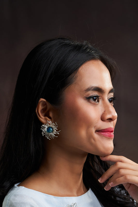 Mata Uroe Blue Silver Studded Earrings