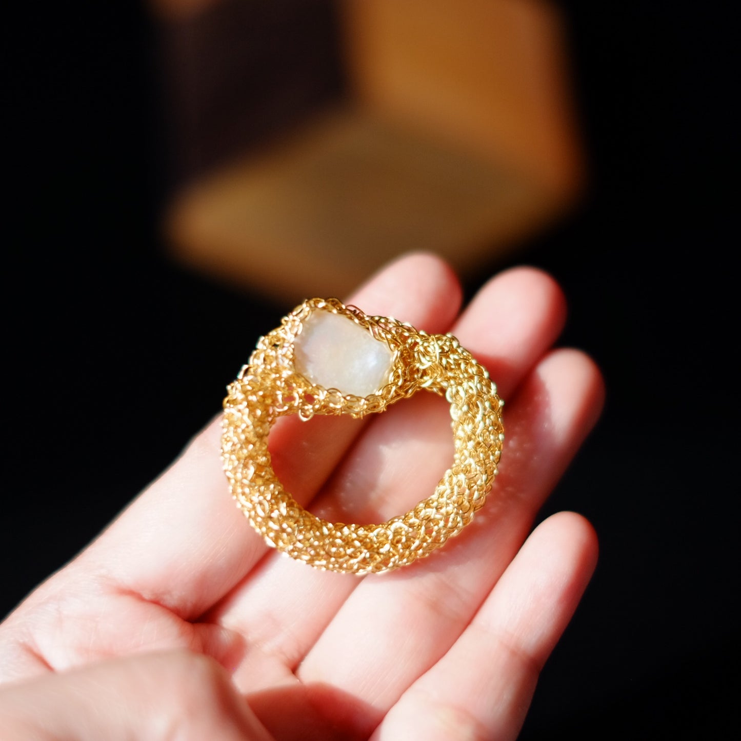 BROOCH BULAN PEARL G