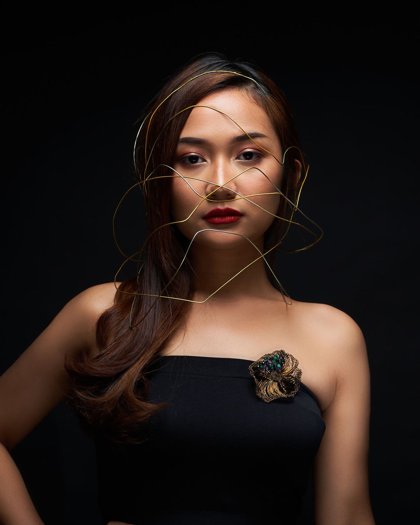 Wave circle brooch vintage