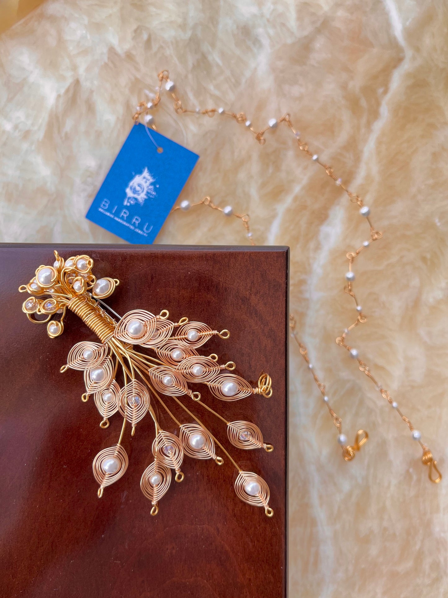 SPARKLING MERAK GOLD PEARL