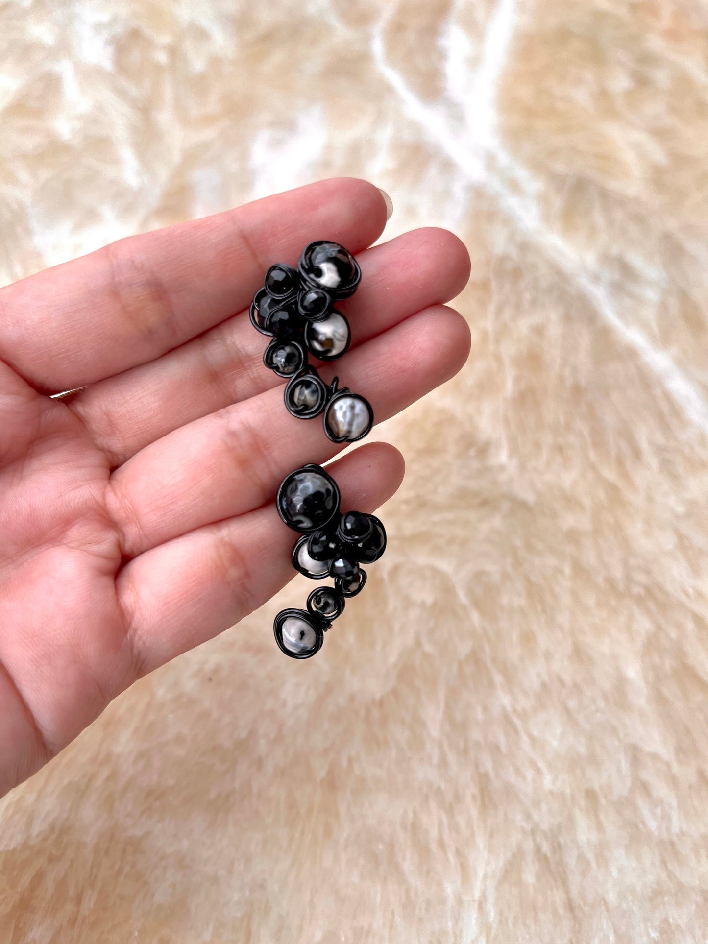 SPARKLING KLADIA EARRINGS BLACK