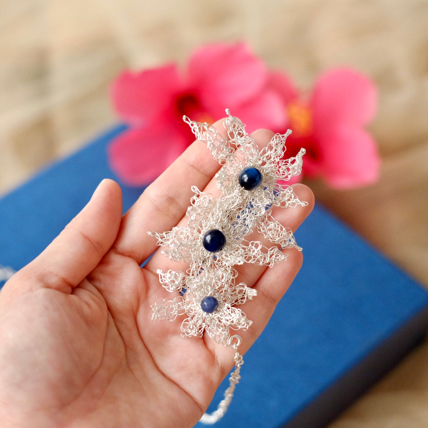 KEMUNING NECKLACE BLUE SILVER