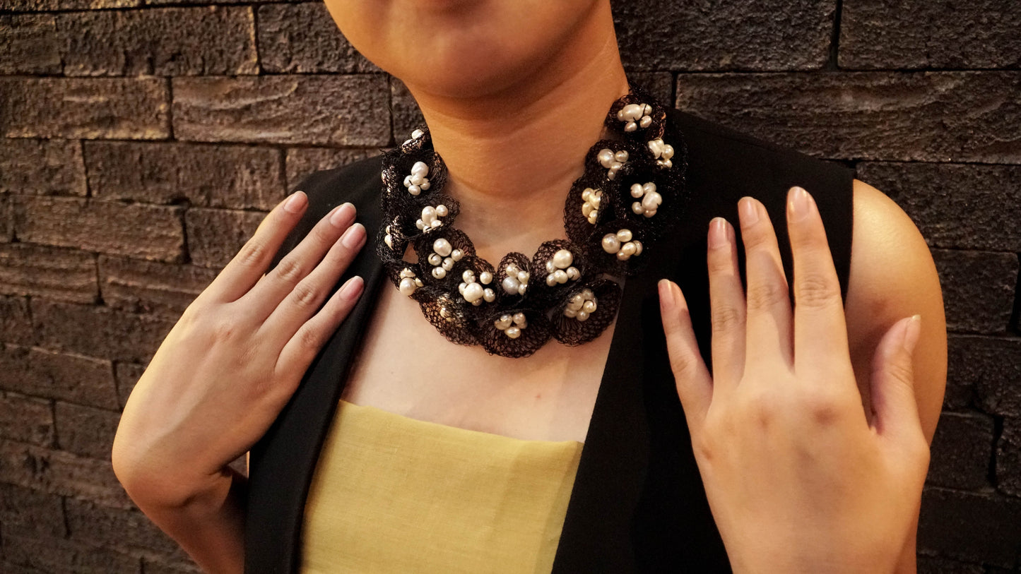 ADAMMA CROCHET PEARL BLACK