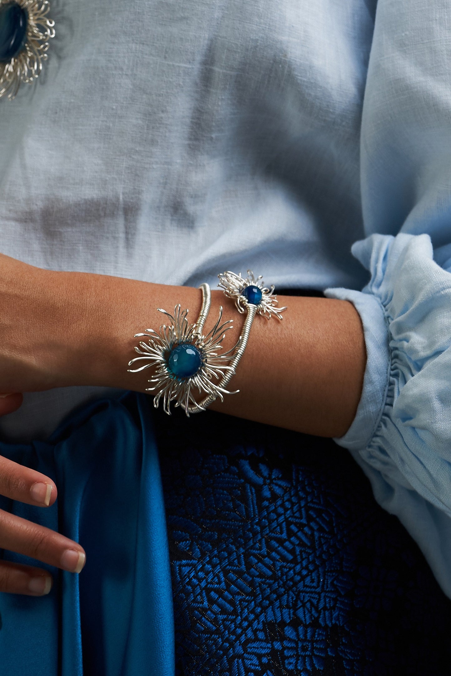 Mata Uroe Blue Silver Bangle