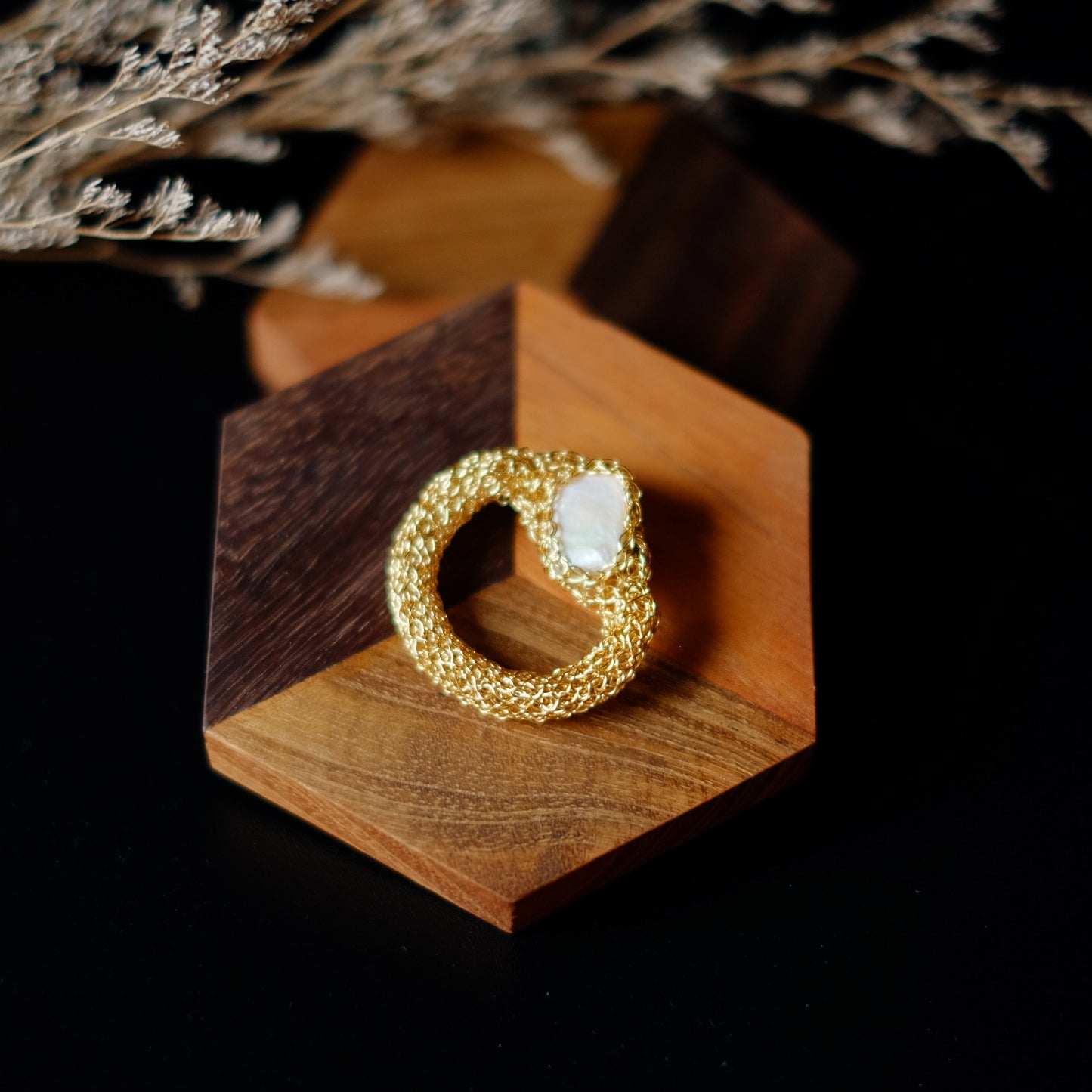 BROOCH BULAN PEARL G