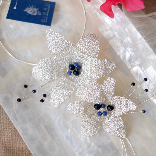 FRANGIPANI NECKLACE BLUE SILVER